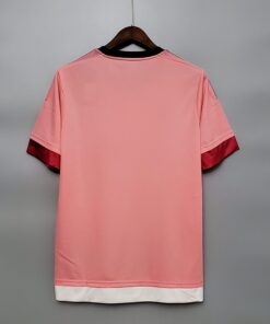 Alternative view of 2015-2016 Juventus away retro kit pink