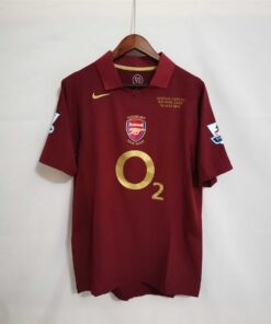 2005-2006 arsenal Home retro kit