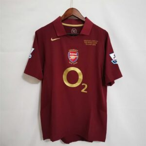 2005-2006 arsenal Home retro kit