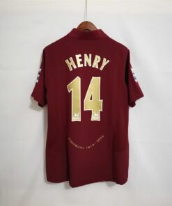 Alternative view of 2005-2006 arsenal Home retro kit