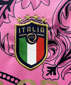 Alternative view of ITALY x VERSACE Concept Kit Pink